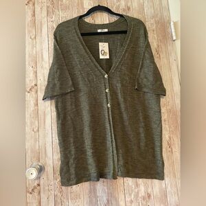Croft & Barrow NEW Size large Olive Green Button-Up Short Sleeve Cardigan NWT